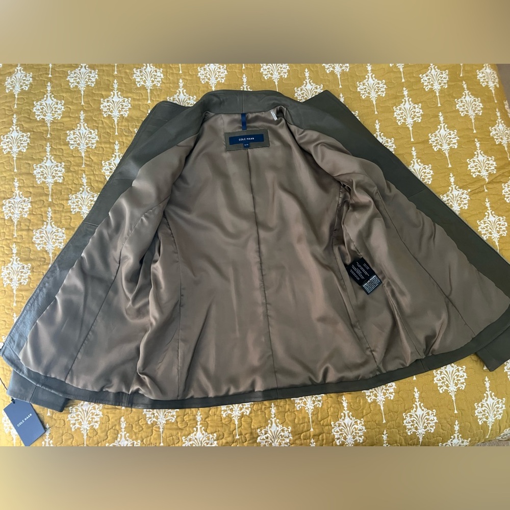 COLE HAAN WOMAN’S JACKET - Picture 3 of 4